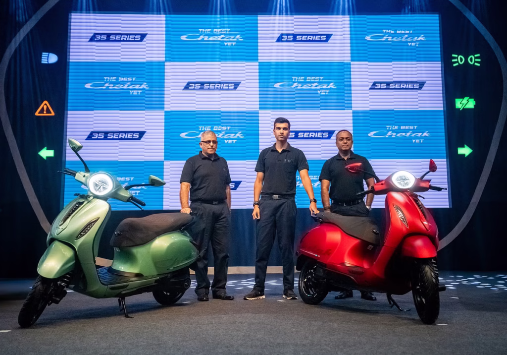 बजाज चेतक 2025: 126 KM रेंज वाला इलेक्ट्रिक स्कूटर, स्टाइल और परफॉर्मेंस का नया किंग! 5 बजाज चेतक 2025